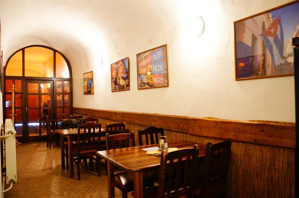 Grillbar Penzion&Restaurant Spišská Nová Ves Exterior foto